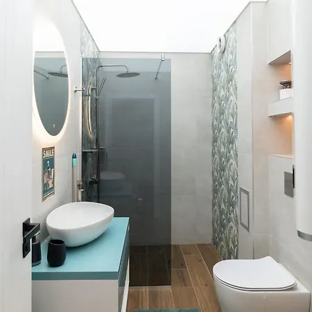Panorama 72 Sea View Private Parking Ev Charger Apartament *